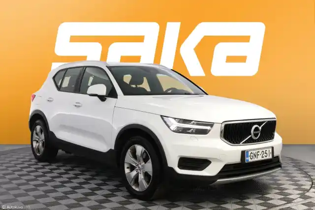 Valkoinen Maastoauto, Volvo XC40 – GNF-251
