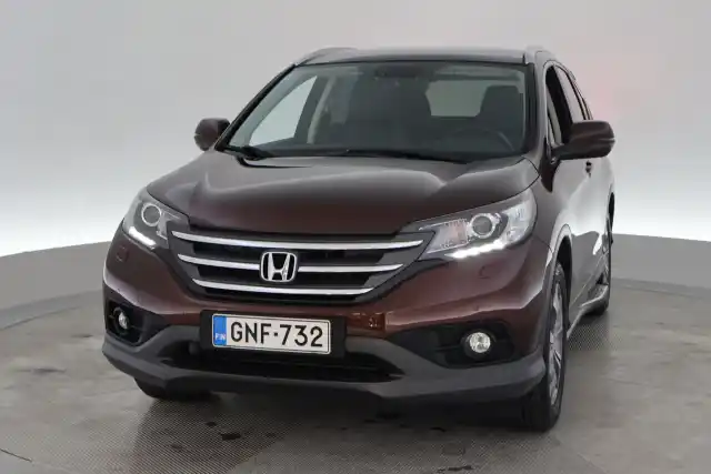 Ruskea Maastoauto, Honda CR-V – GNF-732