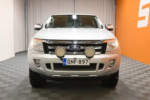 Harmaa Avolava, Ford Ranger – GNF-897