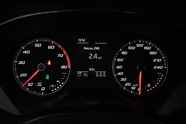 Musta Viistoperä, Seat Arona – GNI-203