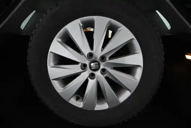 Musta Viistoperä, Seat Arona – GNI-203