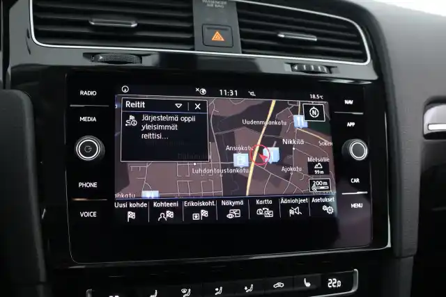 Musta Farmari, Volkswagen Golf – GNI-635