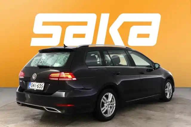 Musta Farmari, Volkswagen Golf – GNI-635