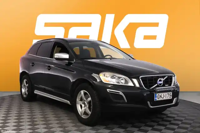 Musta Maastoauto, Volvo XC60 – GNJ-175