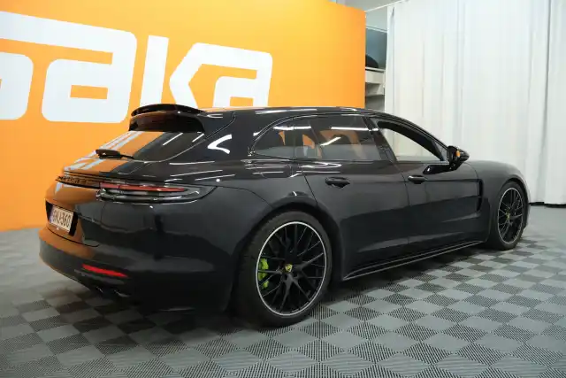 Musta Farmari, Porsche Panamera – GNJ-360