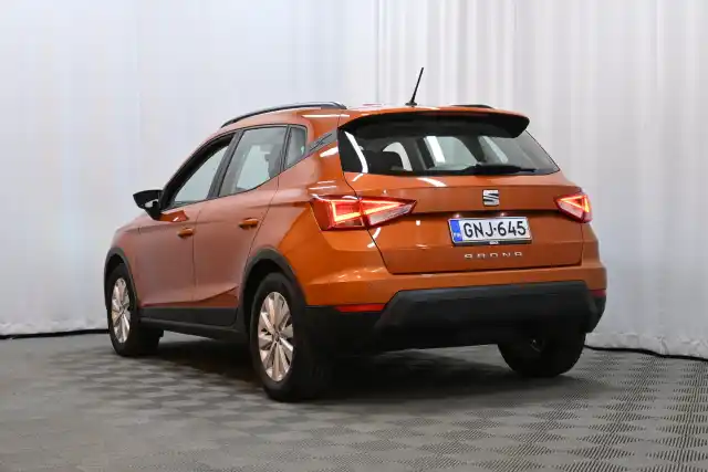 Oranssi Viistoperä, Seat Arona – GNJ-645