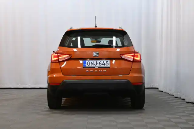 Oranssi Viistoperä, Seat Arona – GNJ-645