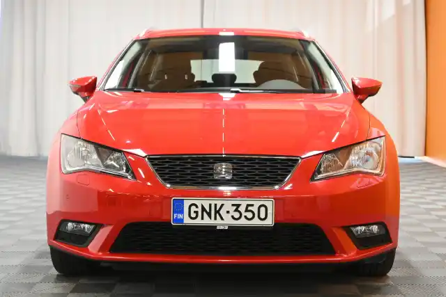 Punainen Farmari, Seat Leon – GNK-350