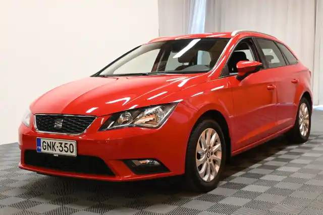 Punainen Farmari, Seat Leon – GNK-350