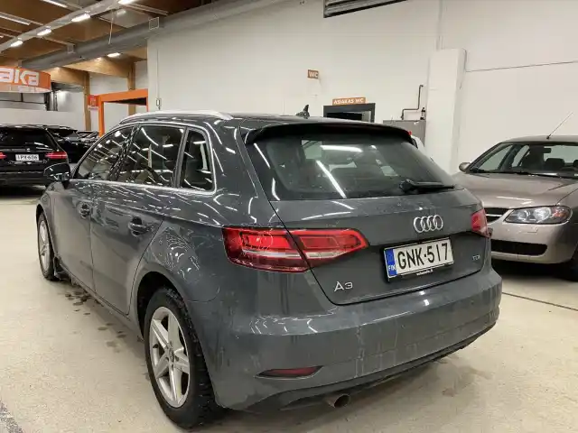 Harmaa Viistoperä, Audi A3 – GNK-517