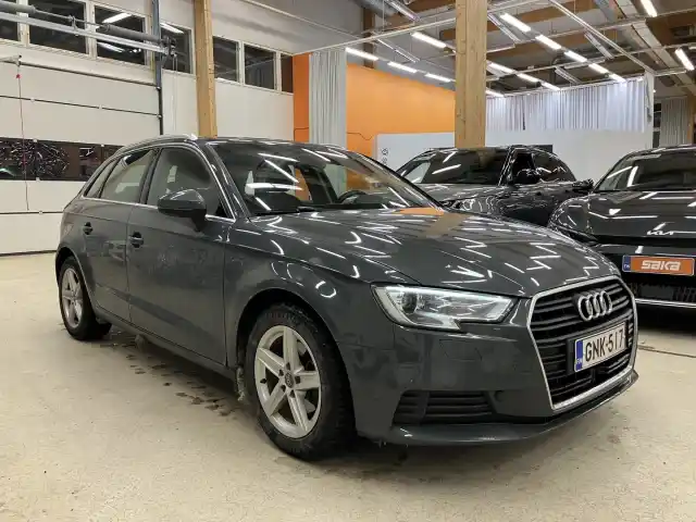 Harmaa Viistoperä, Audi A3 – GNK-517