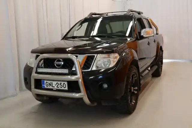 Musta Avolava, Nissan Navara – GNL-250