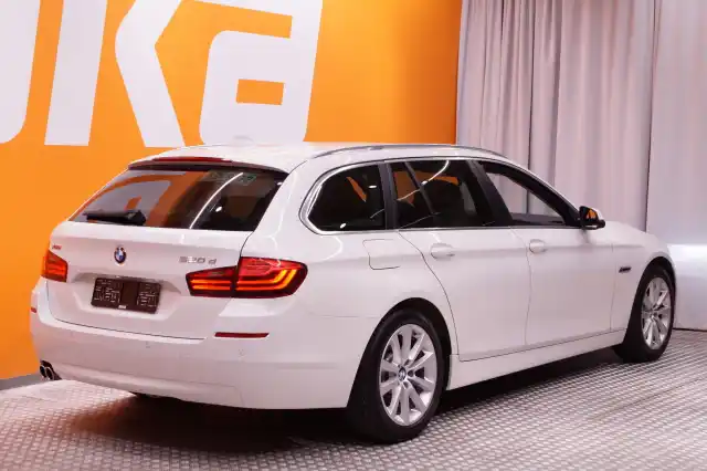 Valkoinen Farmari, BMW 520 – GNL-310