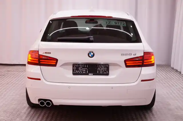 Valkoinen Farmari, BMW 520 – GNL-310