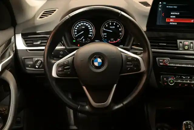 Musta Maastoauto, BMW X1 – GNN-451