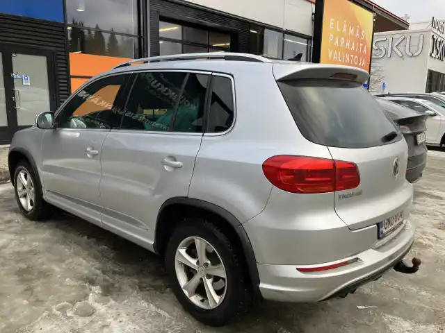 Hopea Maastoauto, Volkswagen Tiguan – GNO-804