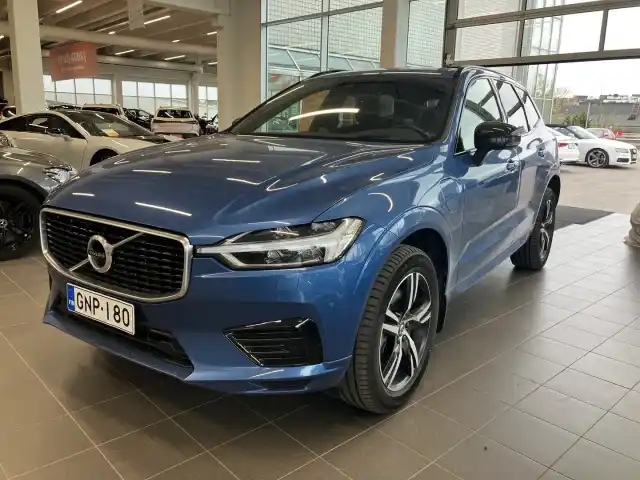 Sininen Maastoauto, Volvo XC60 – GNP-180
