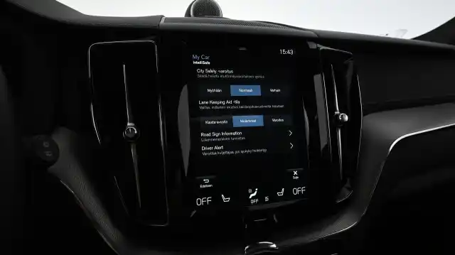 Sininen Maastoauto, Volvo XC60 – GNP-180
