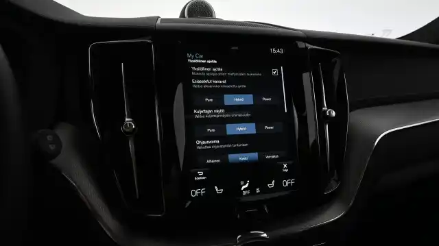 Sininen Maastoauto, Volvo XC60 – GNP-180