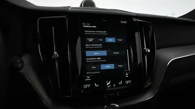 Sininen Maastoauto, Volvo XC60 – GNP-180