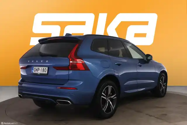 Sininen Maastoauto, Volvo XC60 – GNP-180