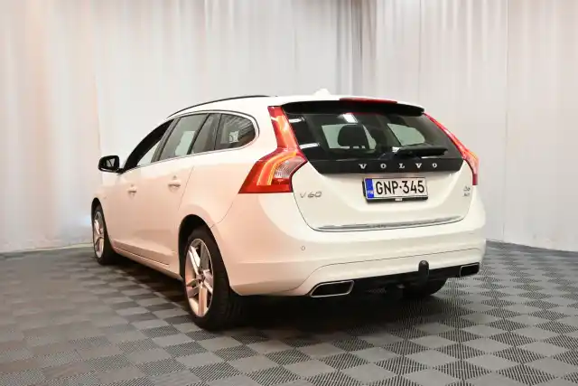 Valkoinen Farmari, Volvo V60 – GNP-345