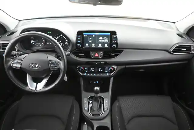 Valkoinen Viistoperä, Hyundai I30 – GNP-840