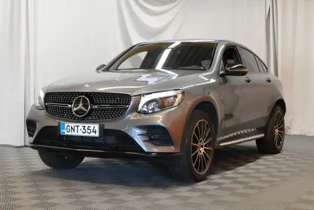 Harmaa Coupe, Mercedes-Benz GLC – GNT-354