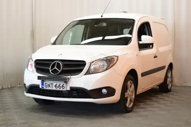 Valkoinen Pakettiauto, Mercedes-Benz Citan – GNT-666