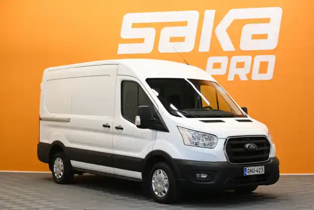 Valkoinen Pakettiauto, Ford Transit – GNU-423