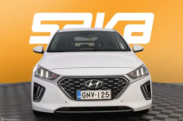 Valkoinen Viistoperä, Hyundai IONIQ plug-in – GNV-125