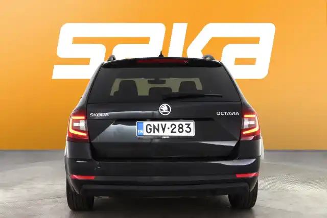 Musta Farmari, Skoda Octavia – GNV-283