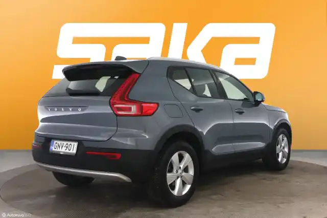 Harmaa Maastoauto, Volvo XC40 – GNV-901