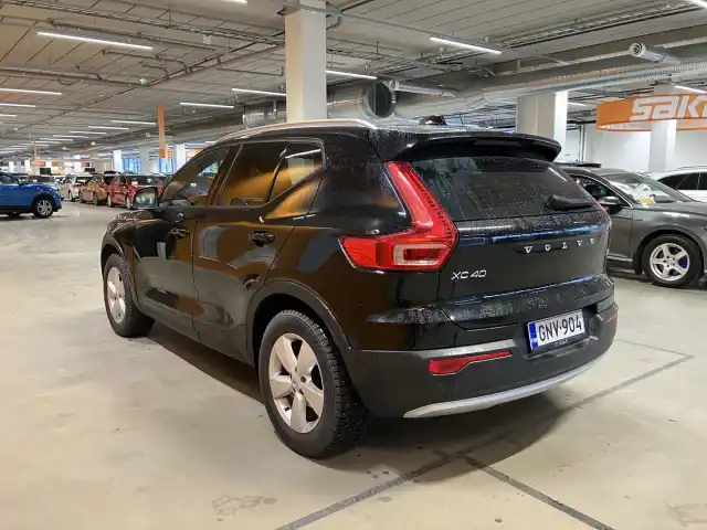 Musta Maastoauto, Volvo XC40 – GNV-904