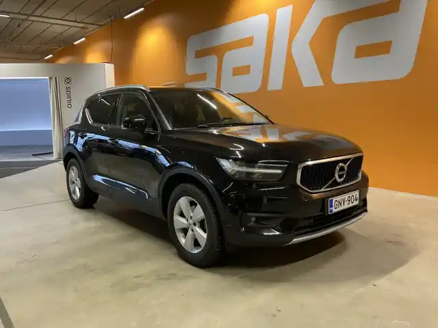 Musta Maastoauto, Volvo XC40 – GNV-904