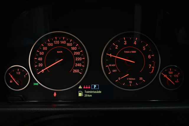 Musta Viistoperä, BMW 420 – GNY-327