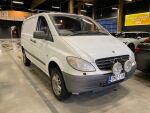 Valkoinen Pakettiauto, Mercedes-Benz Vito – GNZ-118, kuva 1