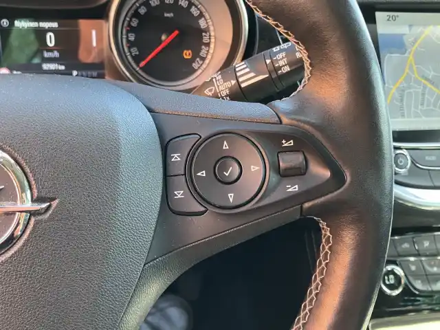 Musta Farmari, Opel Astra – GNZ-526