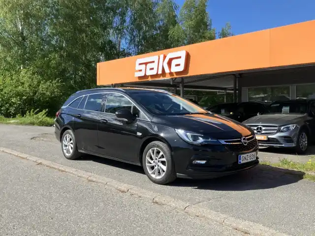 Musta Farmari, Opel Astra – GNZ-526