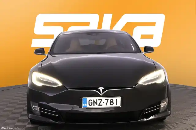 Musta Sedan, Tesla Model S – GNZ-781