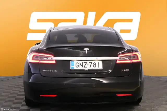 Musta Sedan, Tesla Model S – GNZ-781