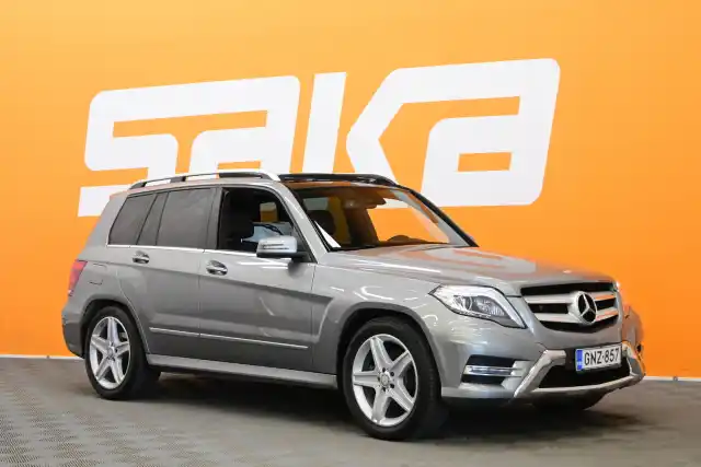 Harmaa Maastoauto, Mercedes-Benz GLK – GNZ-857