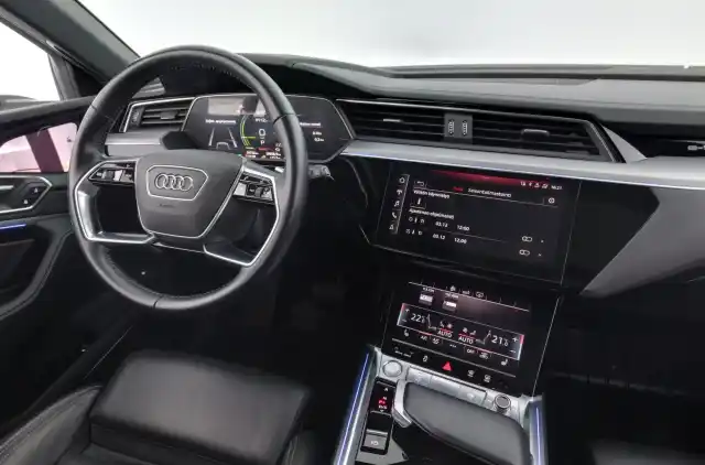 Sininen Farmari, Audi e-tron – GOA-105