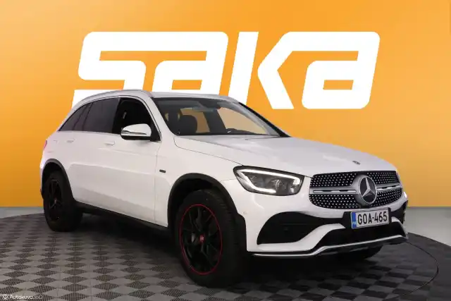 Valkoinen Maastoauto, Mercedes-Benz GLC – GOA-465