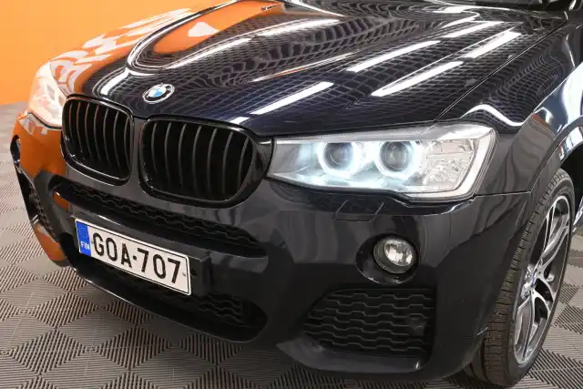 Musta Maastoauto, BMW X4 – GOA-707