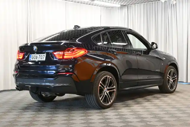 Musta Maastoauto, BMW X4 – GOA-707