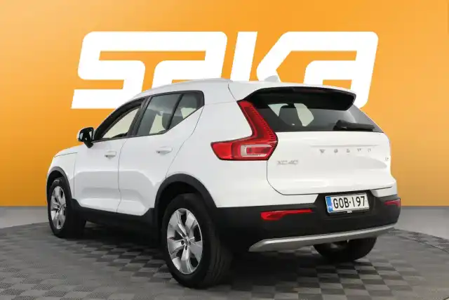 Valkoinen Maastoauto, Volvo XC40 – GOB-197