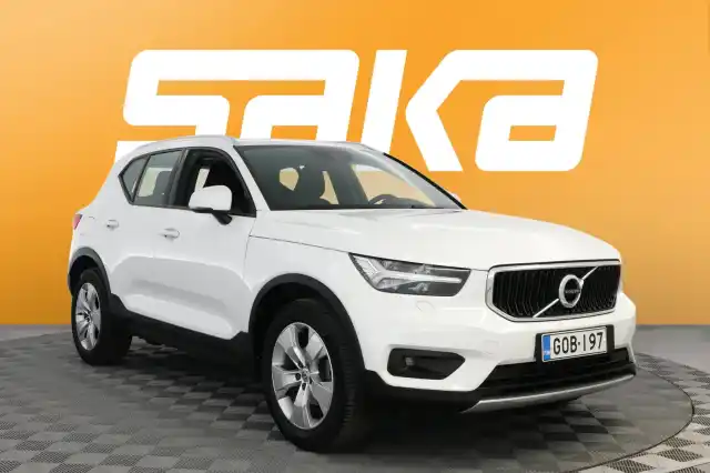 Valkoinen Maastoauto, Volvo XC40 – GOB-197