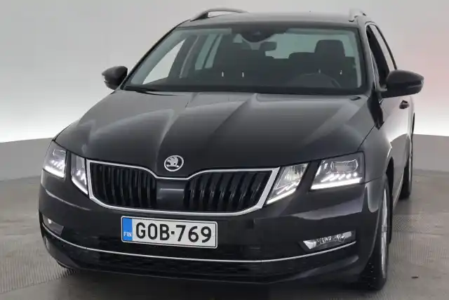 Musta Farmari, Skoda Octavia – GOB-769