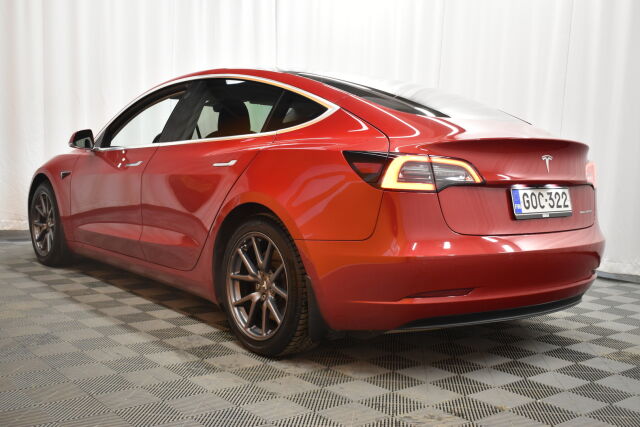 Punainen Sedan, Tesla Model 3 – GOC-322
